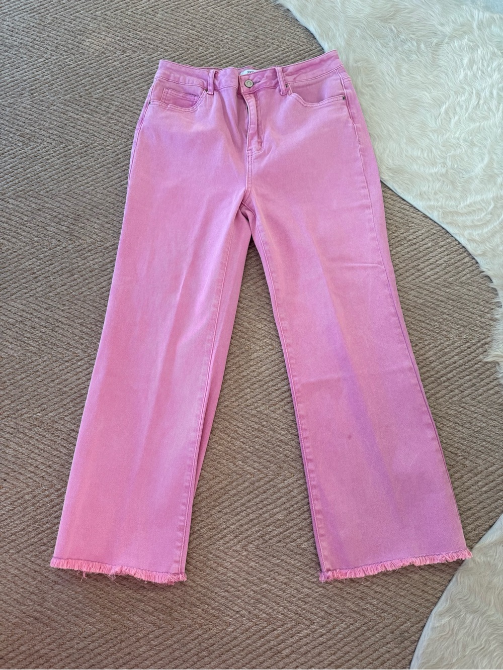 Zenana Outfitters Pink Wide-Leg Frayed Hem Jeans